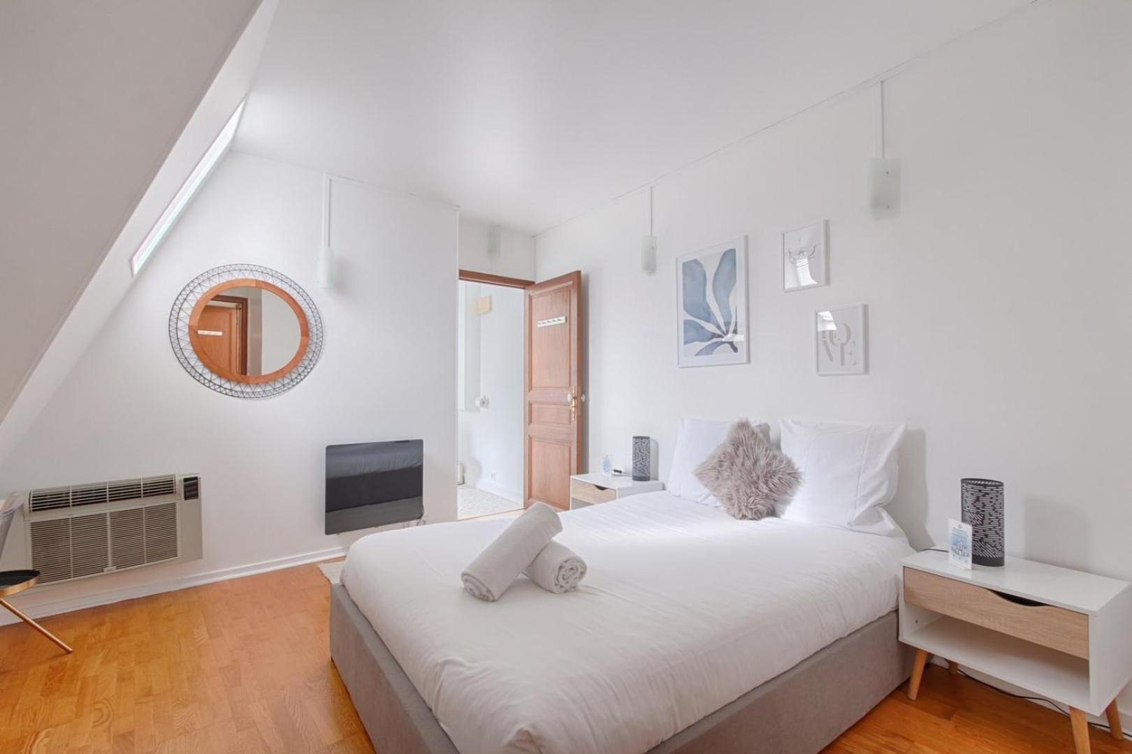 Appartement Near To Saint Lazare - 6P باريس المظهر الخارجي الصورة