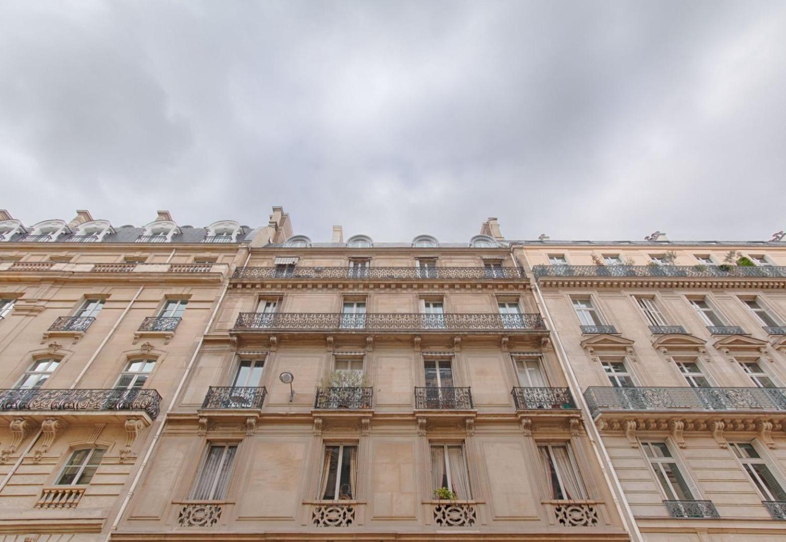 Appartement Near To Saint Lazare - 6P باريس المظهر الخارجي الصورة